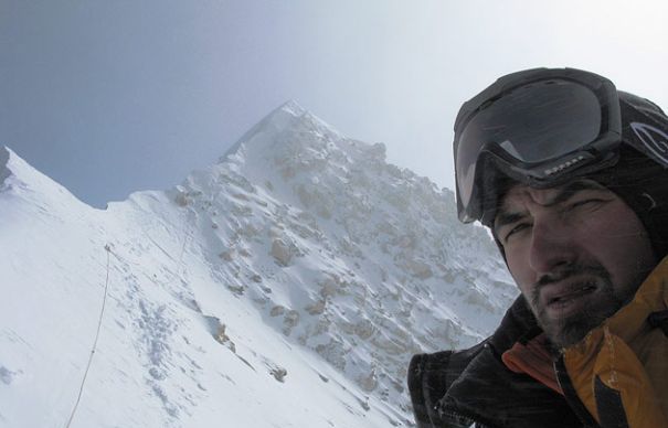 Alpinistul roman Alex Gavan: „Viata este dura pe acoperisul lumii”